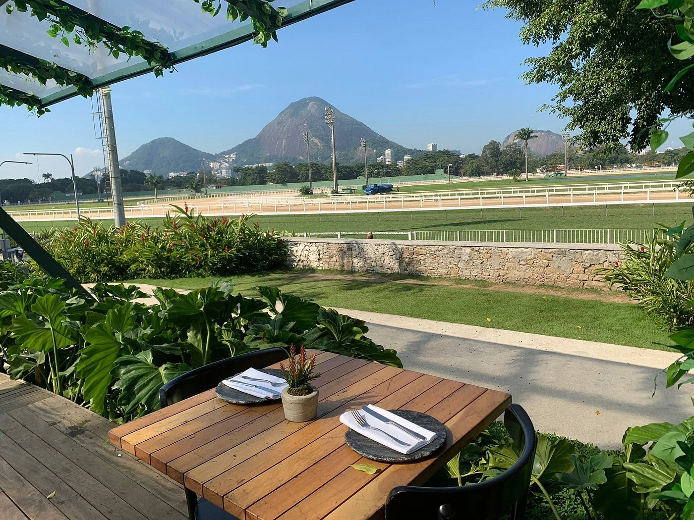 Brewpub at Jockey - Craft Beers & Garden - Image